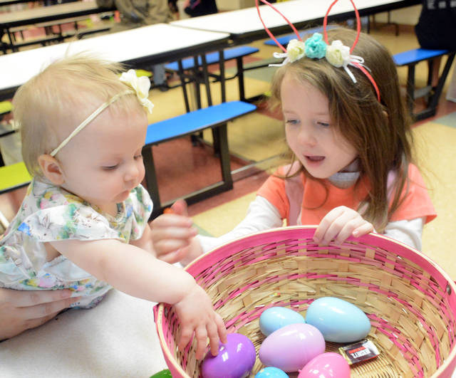 1050197_web1_Pal-O-blockegghunt12-042519