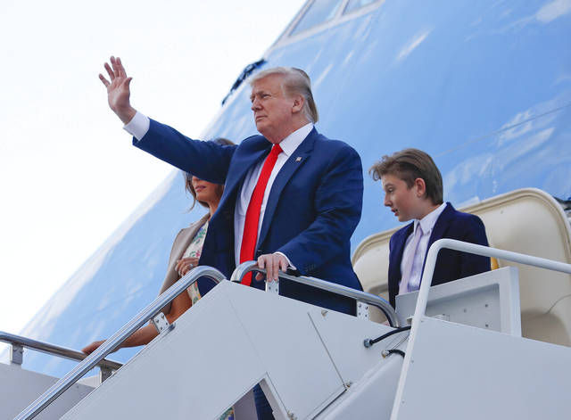 1055612_web1_trumpsocialist