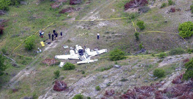 1059894_web1_texasplanecrash