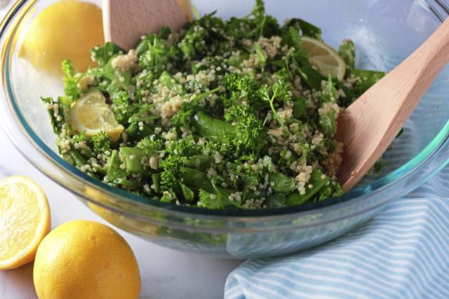 1060926_web1_gtr-liv-peasalad-01042419