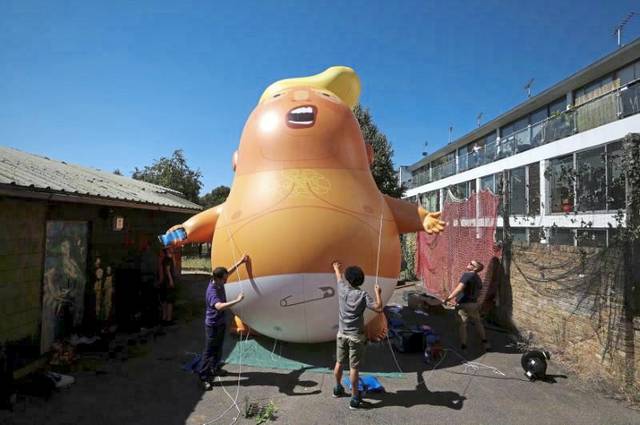 1062965_web1_ptr-TrumpBaby3-070618