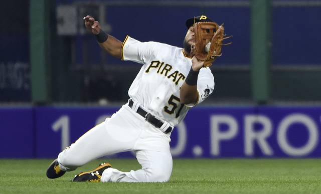 1068347_web1_GTR-Bucs10-042519