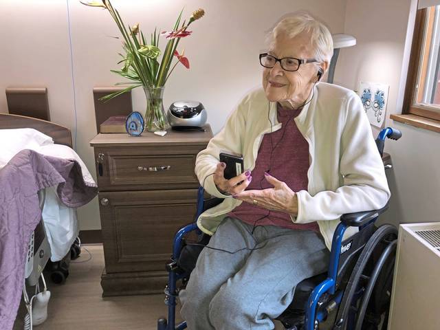 1072846_web1_gtr-musicmemory2