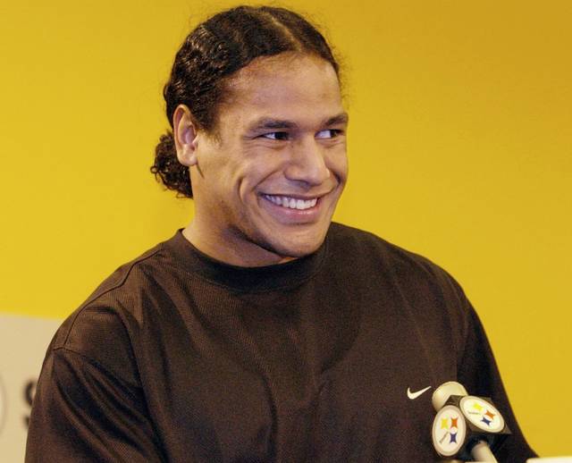 1078455_web1_gtr-polamalu2-042719