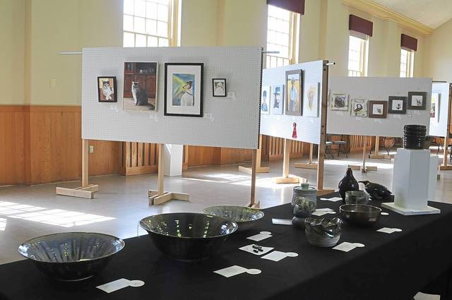 1089008_web1_nj-lo-artshow1-050919
