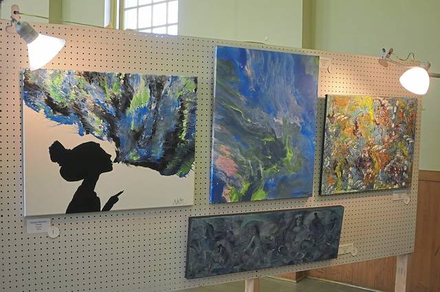 1089008_web1_nj-lo-artshow2-050919