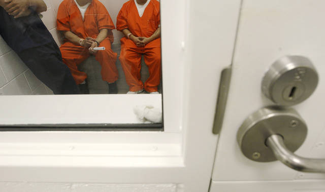 1093287_web1_ptr-detained-050119