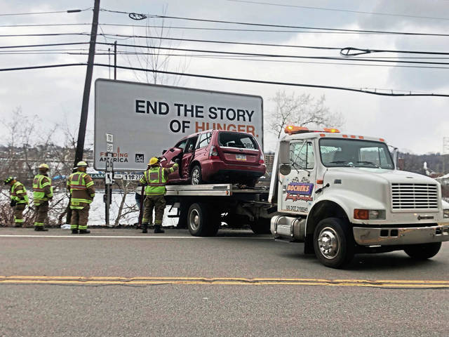 959989_web1_ptr-springdalecrash01-040119