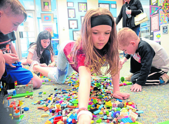 969089_web1_Te-LegoClub2-040419