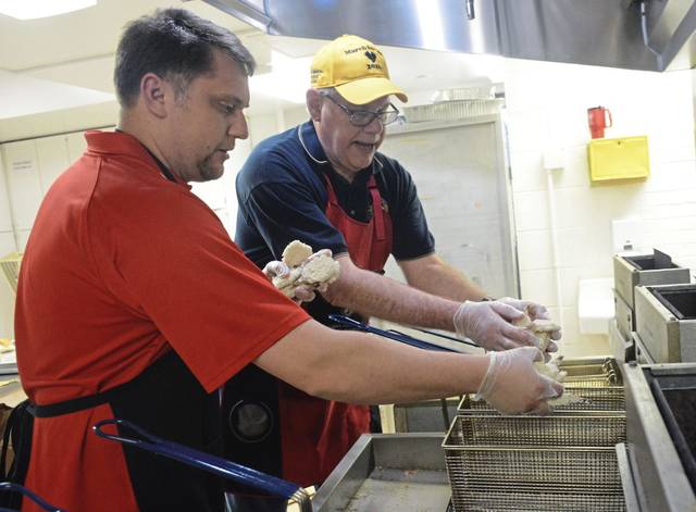 976152_web1_Php-fishfry4-041119
