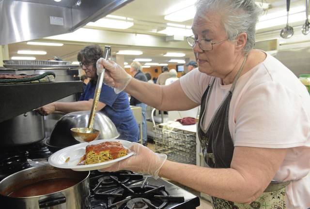 976152_web1_Php-fishfry6-041119