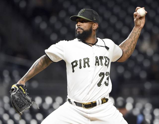 976240_web1_GTR-Bucs08-040519