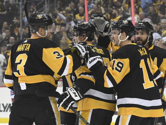 987787_web1_GTR-Pens02-040719