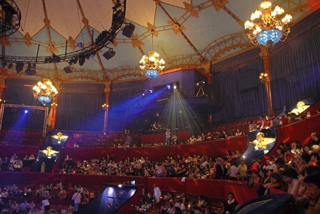 989197_web1_circus