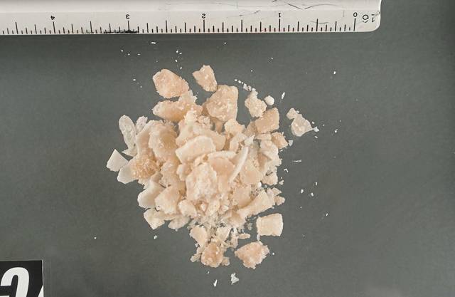 994057_web1_web-crackcocaine