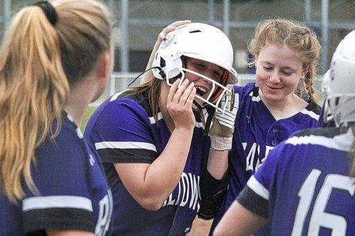 Tagg lifts Baldwin softball past Mt. Lebanon