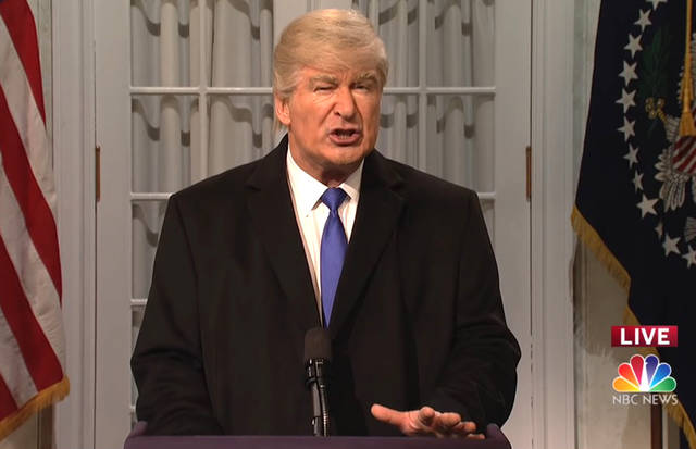 998433_web1_TrumpBaldwinSNL
