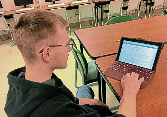 1031490_web1_gtr-computerclass1-041719