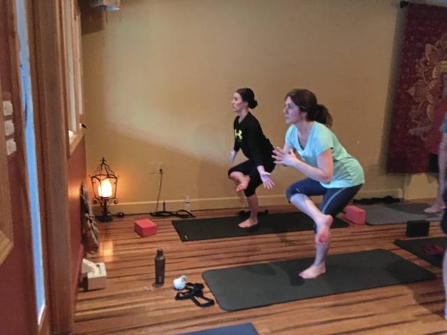 1038592_web1_gtr-hth-yoga3-051419