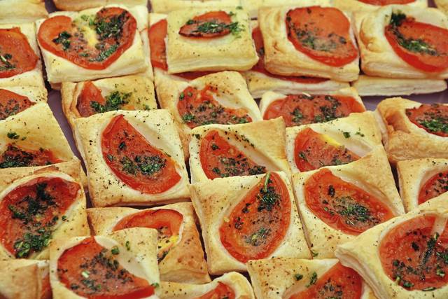 1088617_web1_gtr-liv-puffpastry-03-050119