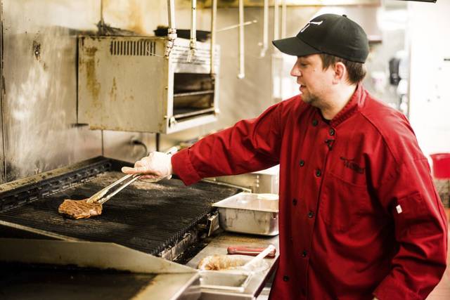 1094524_web1_gtr-fd-griller003-050819