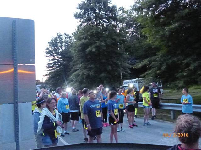 1098448_web1_vnd-racetoMoon-050219