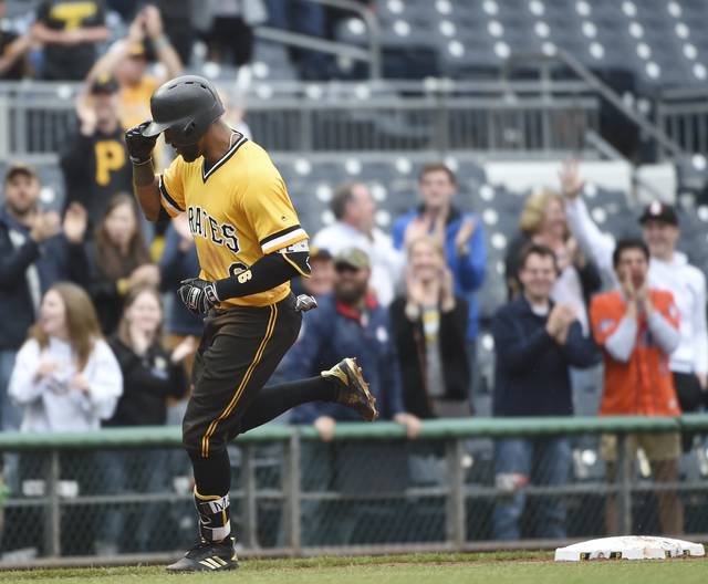 1109763_web1_GTR-Bucs11-050619