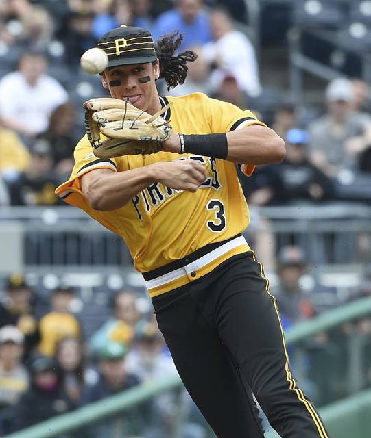 1117430_web1_GTR-BucsNB02-050619