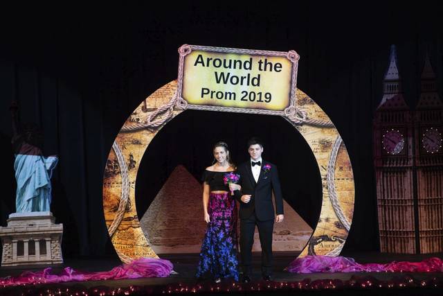 1120627_web1_gtr-gbgsalemprom011-051119 1120627_web1_gtr-gbgsalemprom011-051119