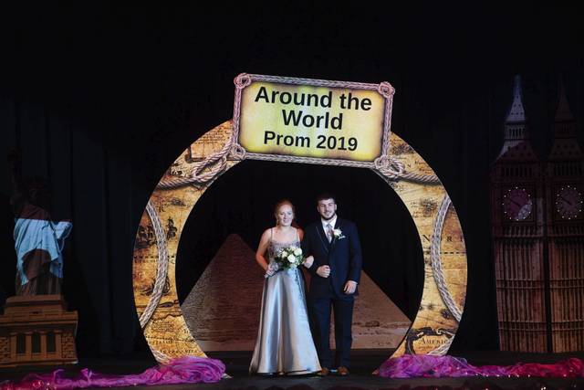 1120627_web1_gtr-gbgsalemprom016-051119 1120627_web1_gtr-gbgsalemprom016-051119