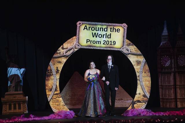 1120627_web1_gtr-gbgsalemprom040-051119 1120627_web1_gtr-gbgsalemprom040-051119