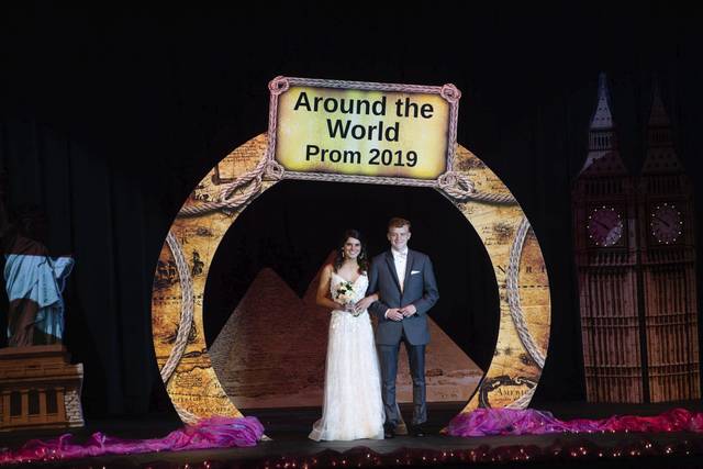 1120627_web1_gtr-gbgsalemprom043-051119 1120627_web1_gtr-gbgsalemprom043-051119