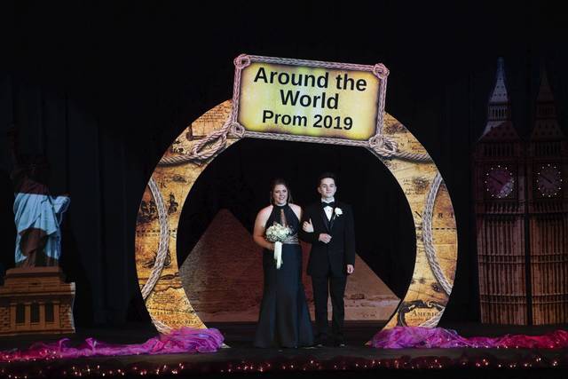 1120627_web1_gtr-gbgsalemprom055-051119 1120627_web1_gtr-gbgsalemprom055-051119