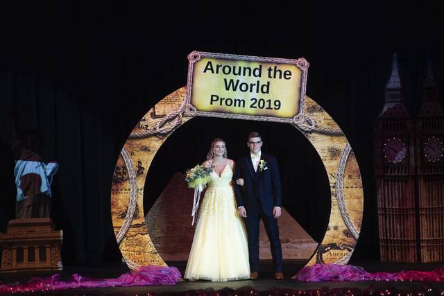 1120627_web1_gtr-gbgsalemprom090-051119 1120627_web1_gtr-gbgsalemprom090-051119