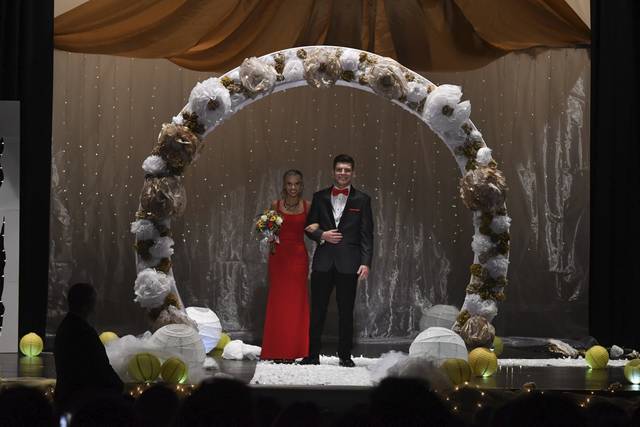 1120749_web1_VND-Deer-Lakesprom297-052519