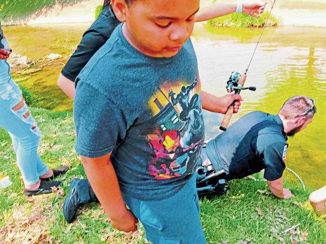 1129647_web1_vnd-copsfishing7-050919