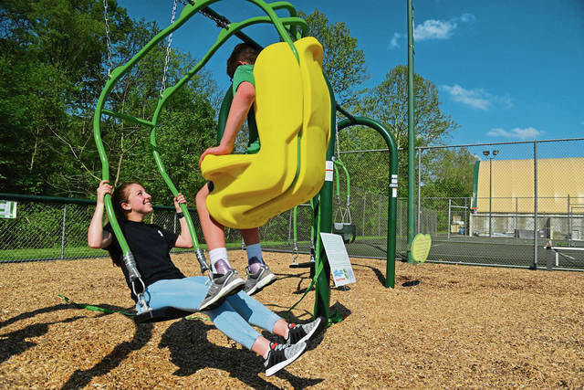 1134820_web1_sig-swings3-052319