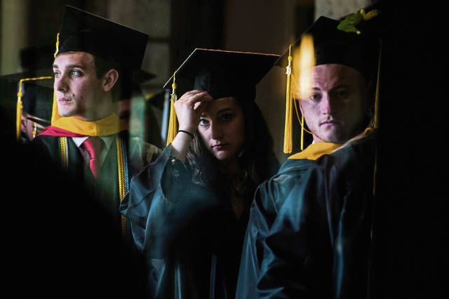1135049_web1_GTR-SHGraduation3-051219