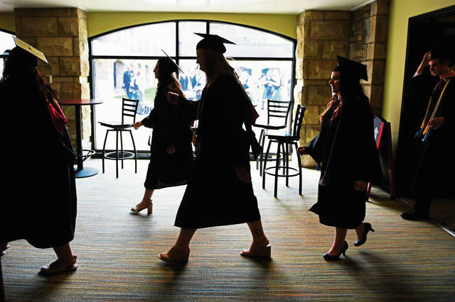 1135049_web1_GTR-SHGraduation8-051219