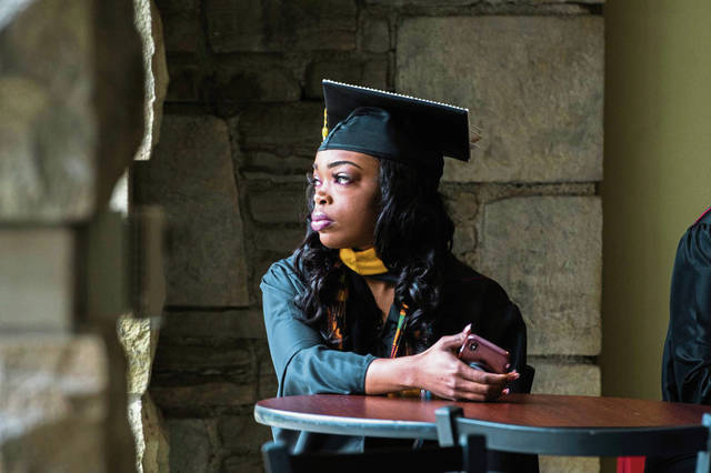 1135049_web1_GTR-SHGraduation9-051219