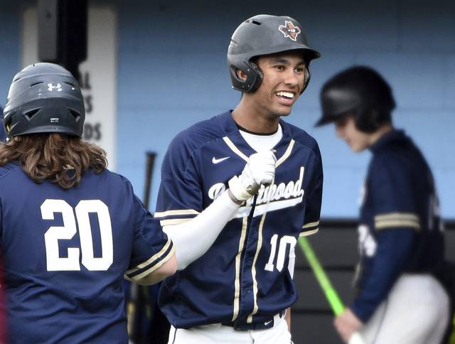 Brentwood runs past Summit Academy in preliminary round