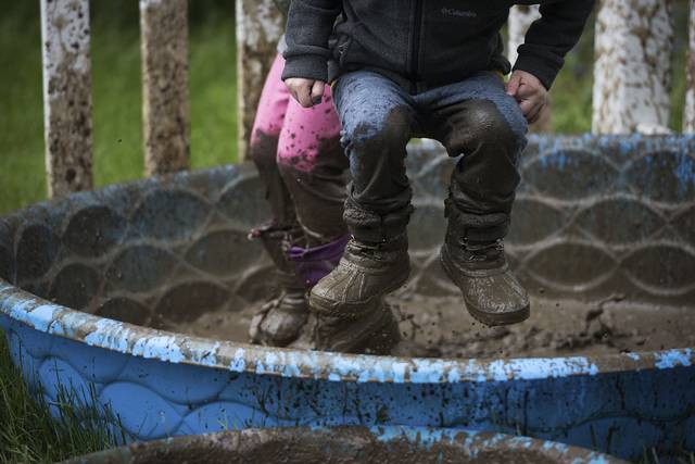 1156357_web1_shr-mudday1-052319