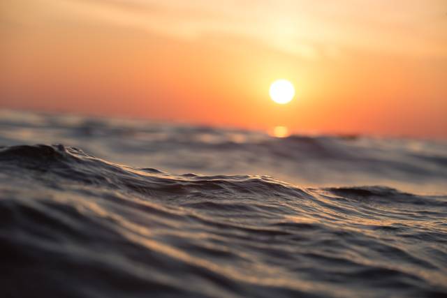 1159519_web1_waves-1867285_1920