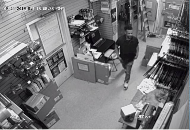 1182895_web1_Suspect-2