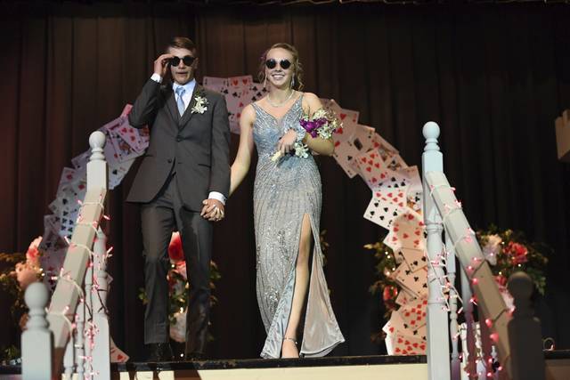 1183492_web1_GTR-quirkyprom003