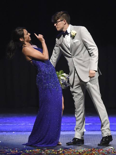 1183492_web1_GTR-quirkyprom016