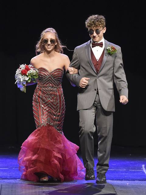 1183492_web1_GTR-quirkyprom019