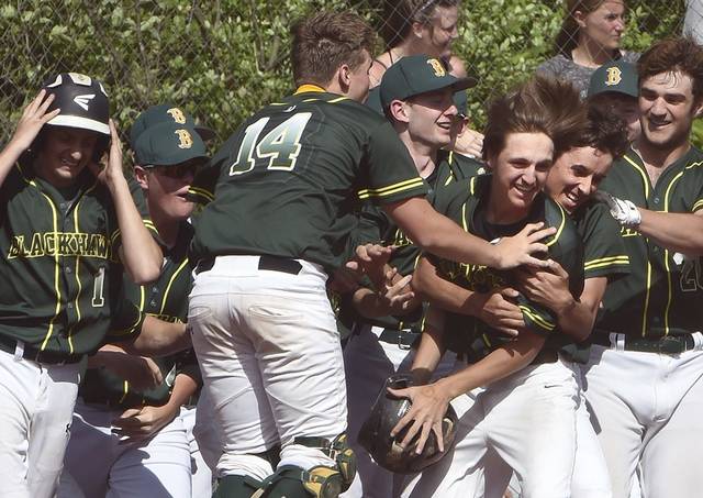 WPIAL baseball playoffs roundup for May 20, 2019: Blackhawk edges Mt. Pleasant in 8th