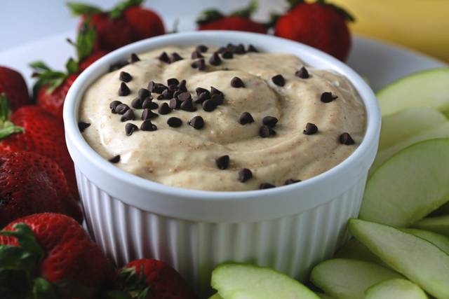 1192732_web1_gtr-liv-bananahummus-052619