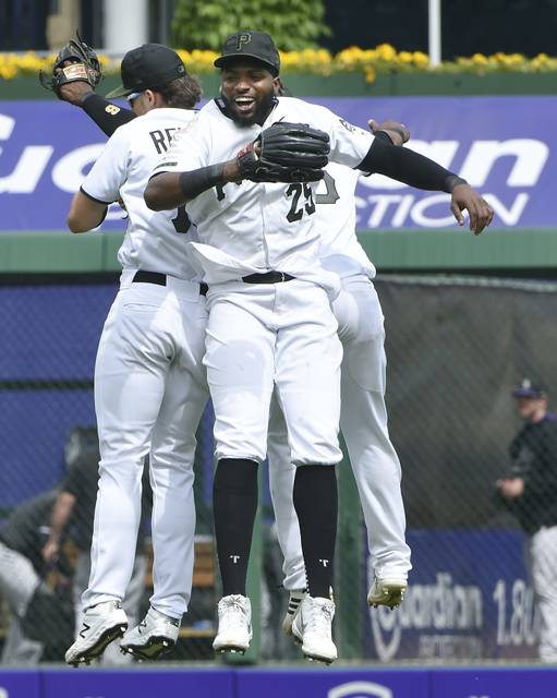 1192842_web1_GTR-Bucs12-052419